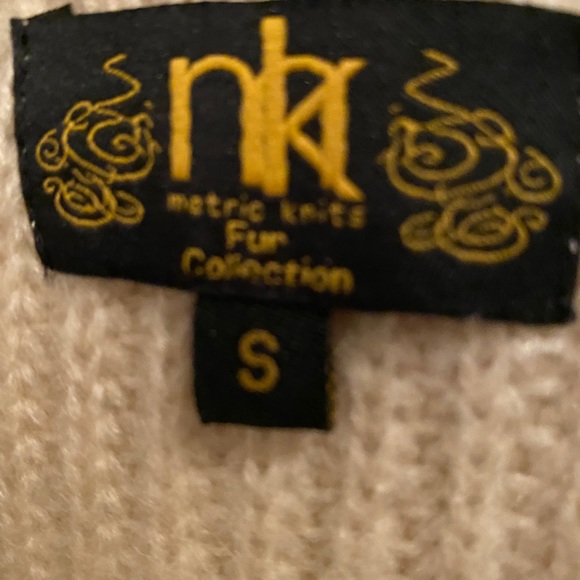 Fur vest - Picture 1 of 3